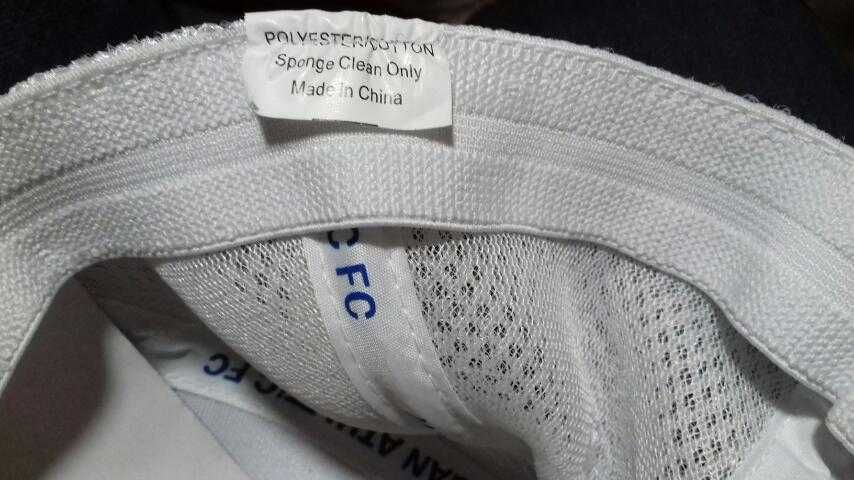 Бейсболка фирменная Wigan Athletic Football Club .