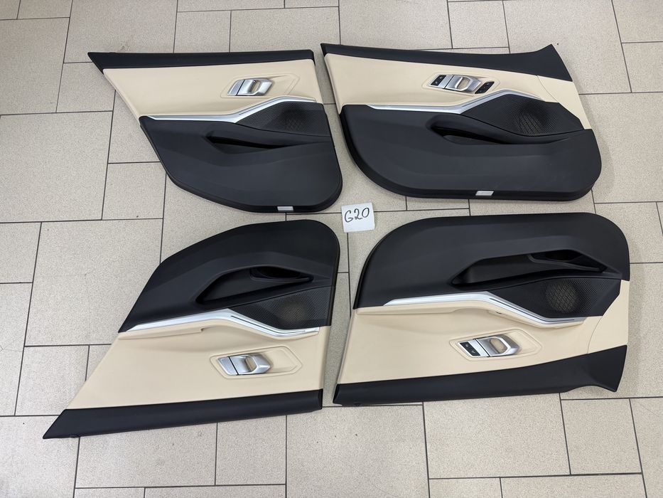 BMW 3 G20 дверні карти з підсвіткою бмв г20 компоект карт
