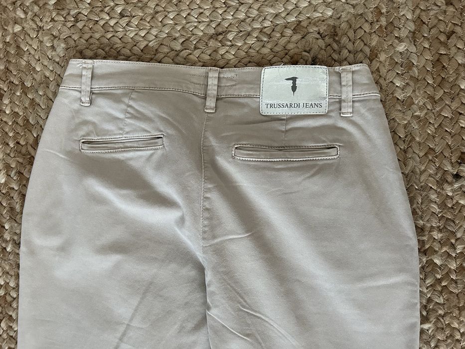 Calcas beges Trussardi