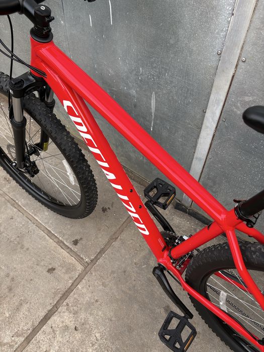 Велосипед Specialized Rockhopper 2023 року (mtb,hardtail)