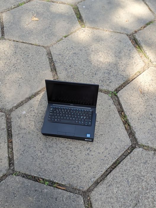ОПТ.Топовий ноутбук Dell Latitude 7390/13/i7-8650U/16/256/FullHD/IPS