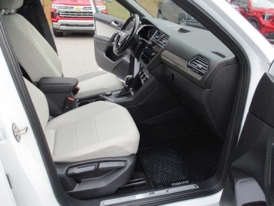 Volkswagen Tiguan      2019