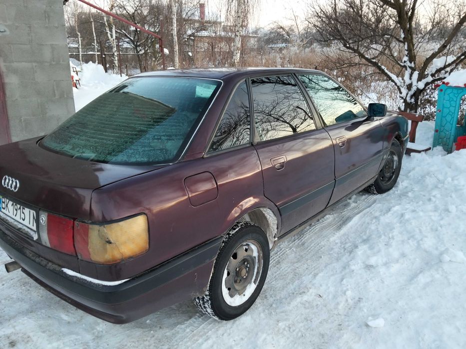 Автомобіль легковий