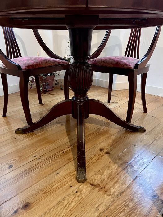 Mesa de Jantar Redonda Extensível em Madeira