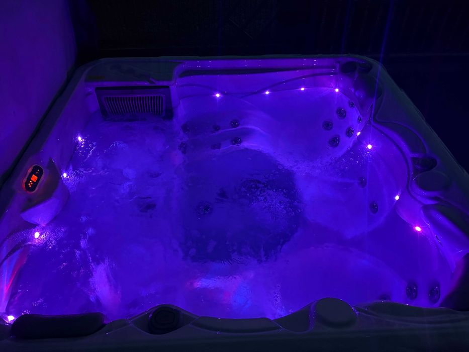 Jacuzzi Wellis Pluto Całoroczne Balboa Wanna Spa