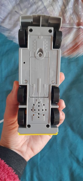 Игрушки,машинки,пятнашки,рыбка,зубные щетки