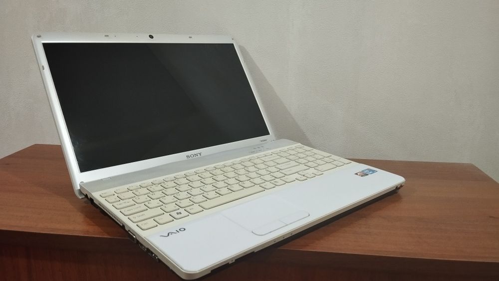 Швидкий ноутбук Sony