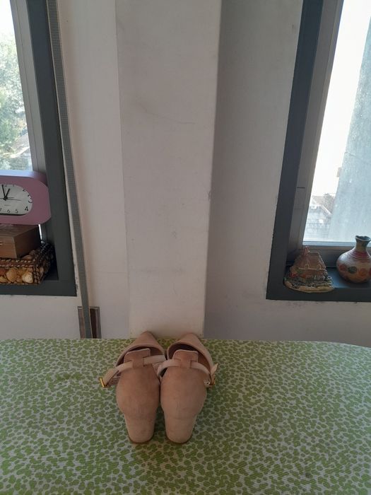 Vendo Sandálias de Senhora SEASIDE muito bonitas como novas