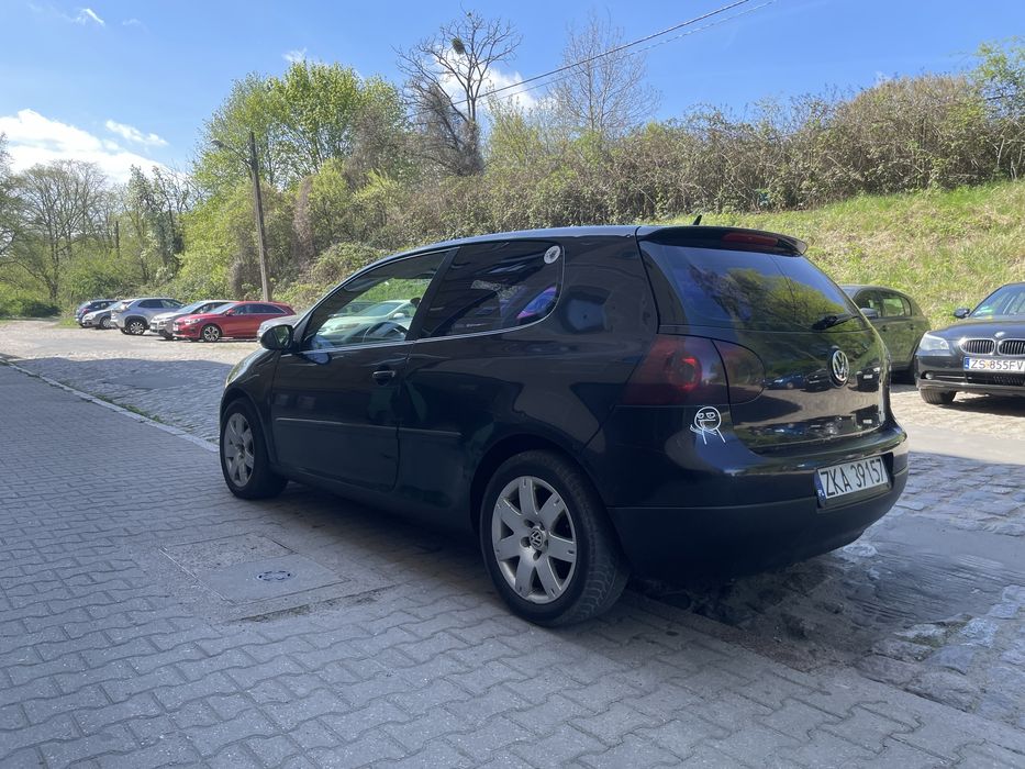 Golf 5 1.6 benzyna klima