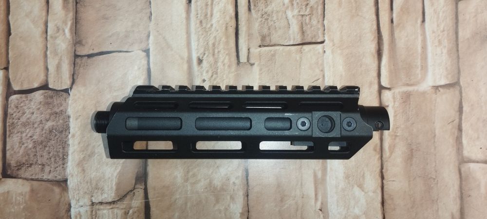 Handguard Action Army para AAP-01 (Material Airsoft)