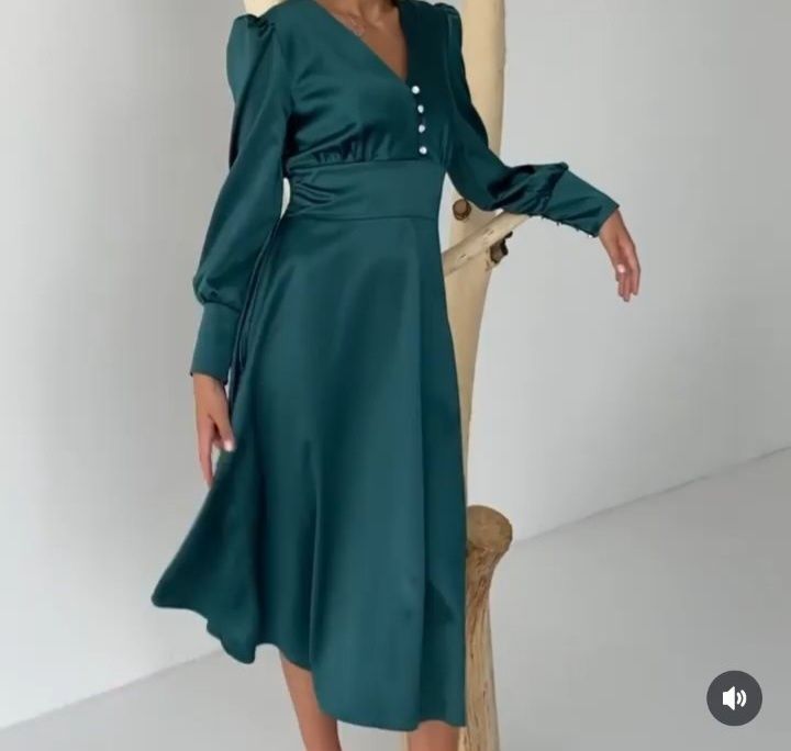 Продам плаття на м