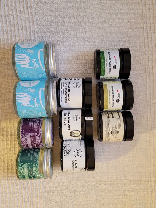 Szklane słoiczki z nakrętkami 60 i 100 ml