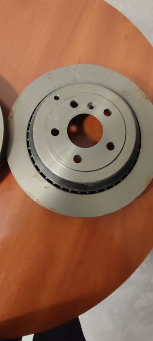 Продам тормозні диски на мерседес.