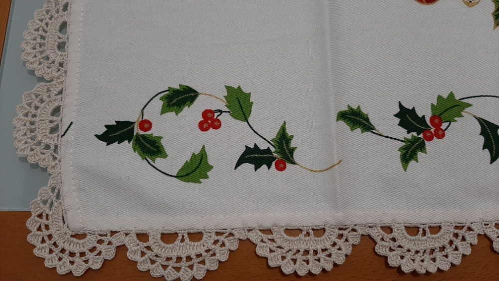 Toalha de Natal com Renda manual