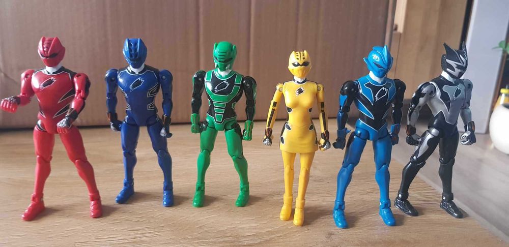 Power Rangers Jungle Fury figurki