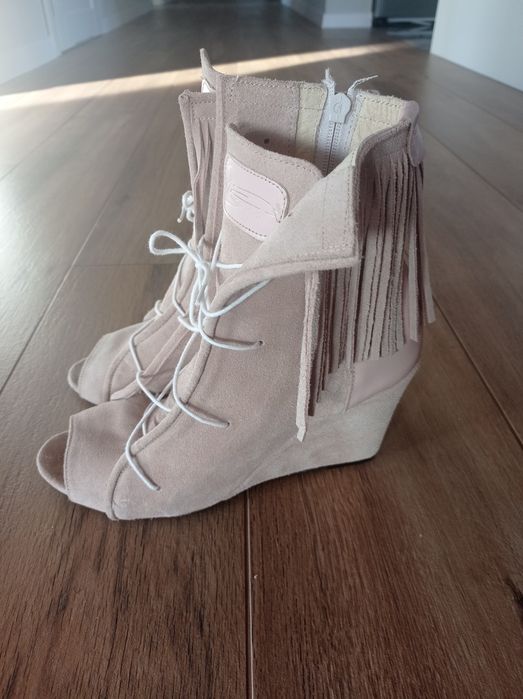 Buty botki Pudrowy róż A.Pisarek skóra  Zara 40