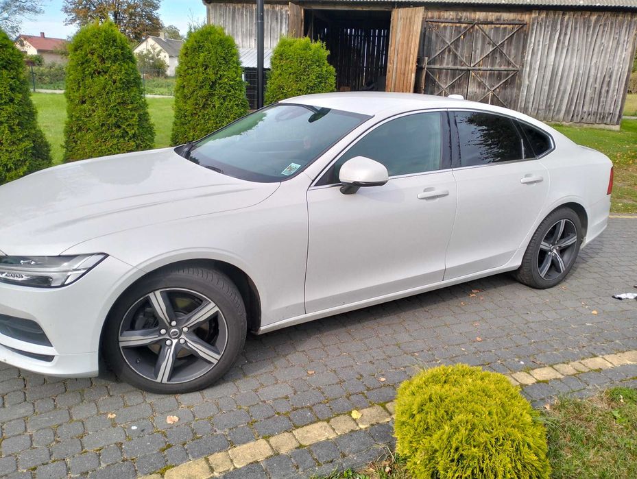 Volvo S90 D4 Momentum