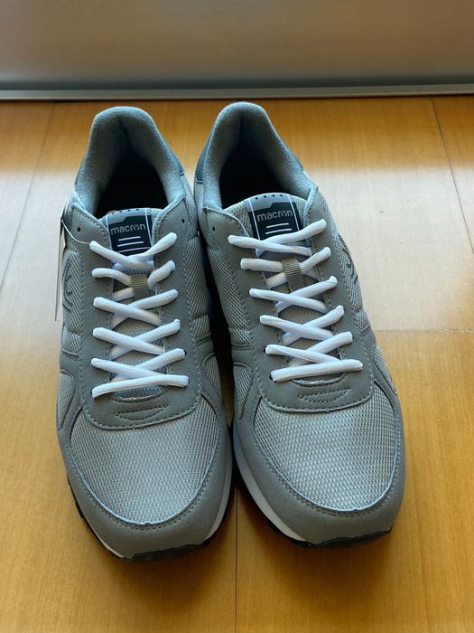 Sapatilhas/ Ténis Macron novas cinzentas