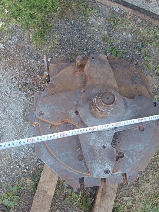 Колона стола оптико- шліфувального станка