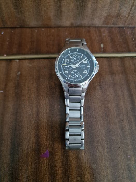 Zegarek Casio Edifice wr 100m