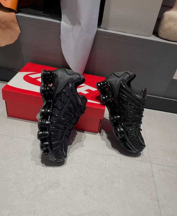 Nike Shox TL Czarny R.40