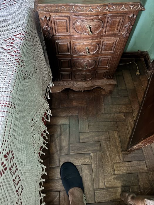 Quarto em bom estado por motivos espaco