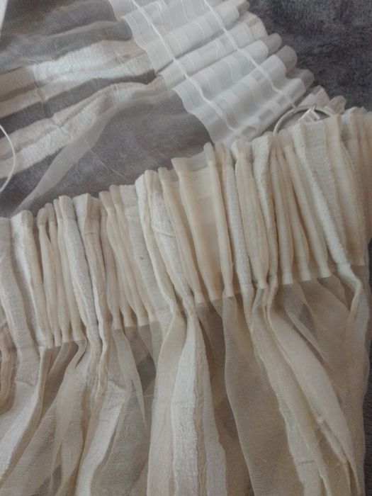 Cortinados cremes organza