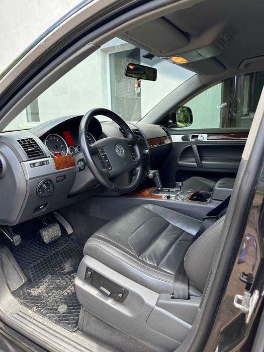 Volkswagen  Tuareg 2008р з оригінальним пробігом, не фарбований
