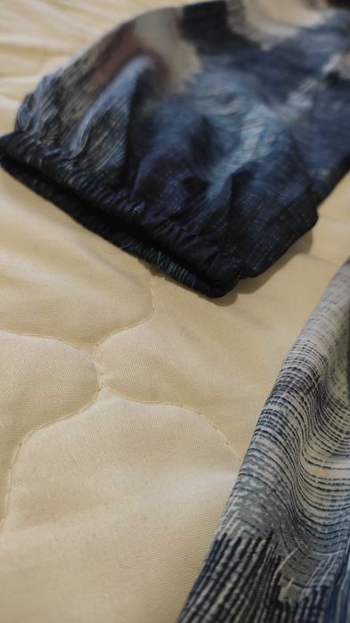 Шелковое платье Sisley XS-S