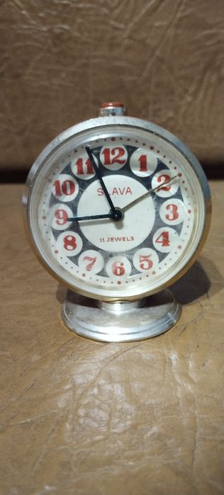 Настільний годинник  Слава