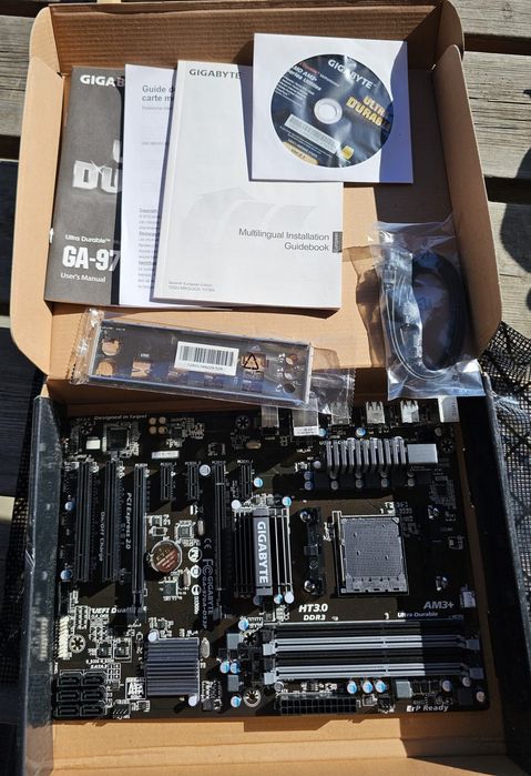 Gigabyte GA-970A-DS3P.