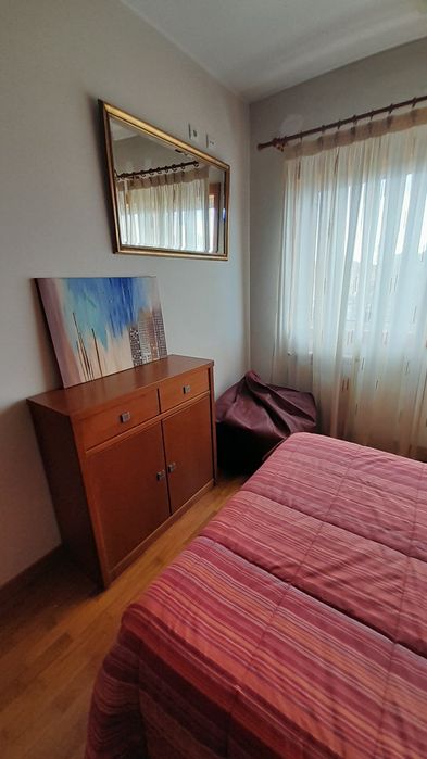 . Quarto para estudante, despesas incluídas.