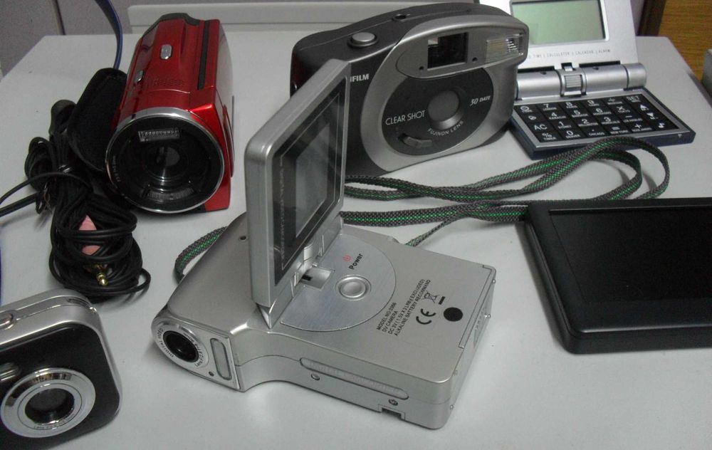 Equipamentos de áudio e vídeo, lote de 7 peças, tudo por 40€