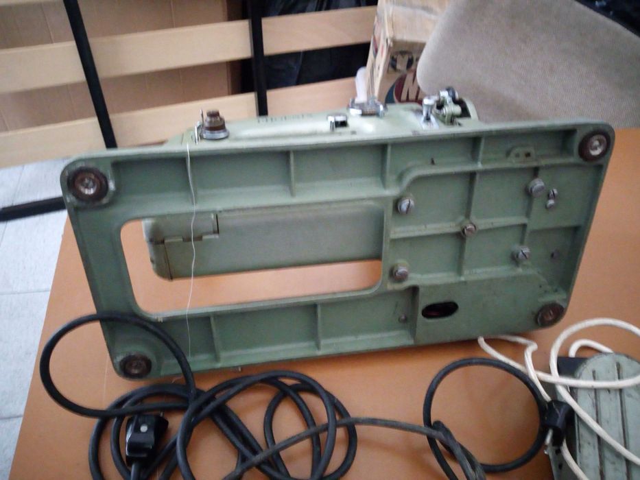 Máquina de costura PHOENIX, elétrica, finais de 1940/inícios de 1950