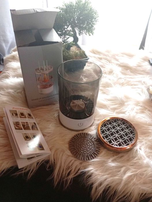 Limpador automático de pinceis de maquiagem