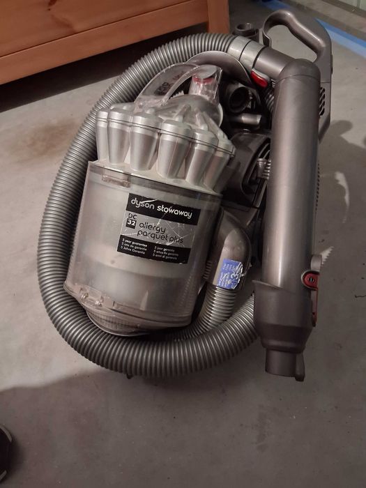 Aspirador DYSON DC 32