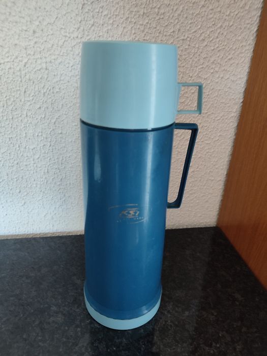 Termo para bebidas quentes ou frias