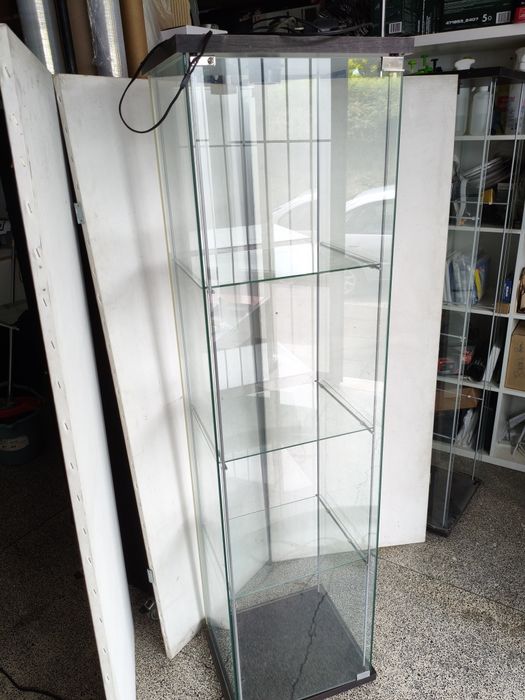 Vitrine detolf ikea