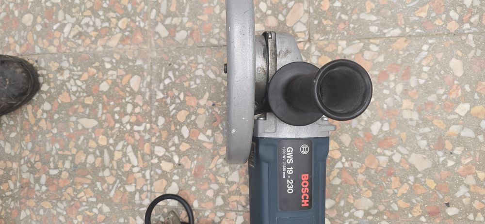 Rebarbadora Bosch
