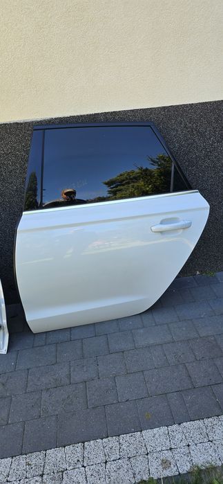 Drzwi lewy tył Audi A6 C7 lift kombi LS9R