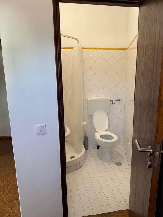 Quarto em porto salvo oeiras