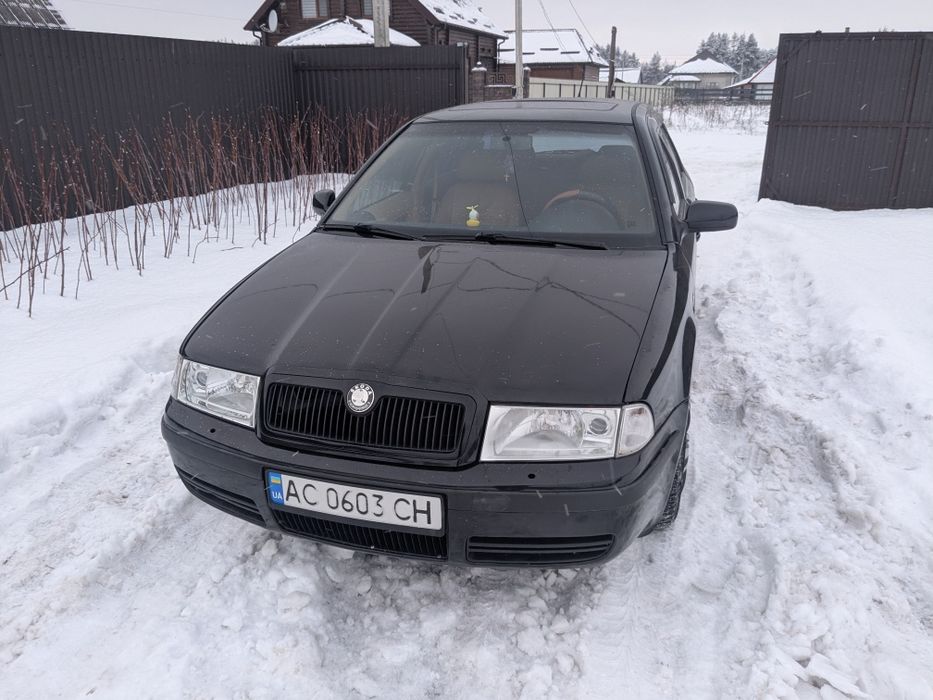 Skoda Oktavia Tour 1.8 турбо 20v бензин