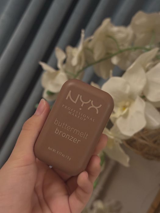 Nyx bronzer na sucho