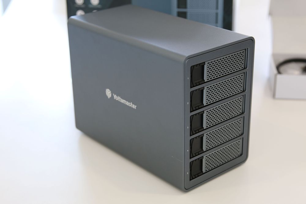 Yottamaster Y-Focus 5 Bay External Hard Drive Enclosure USB-C 10Gbps (SEM RAID)