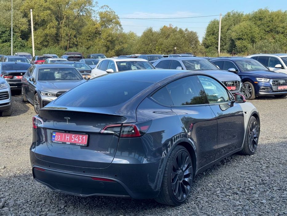 Tesla Model Y PERFORMANCE 2022