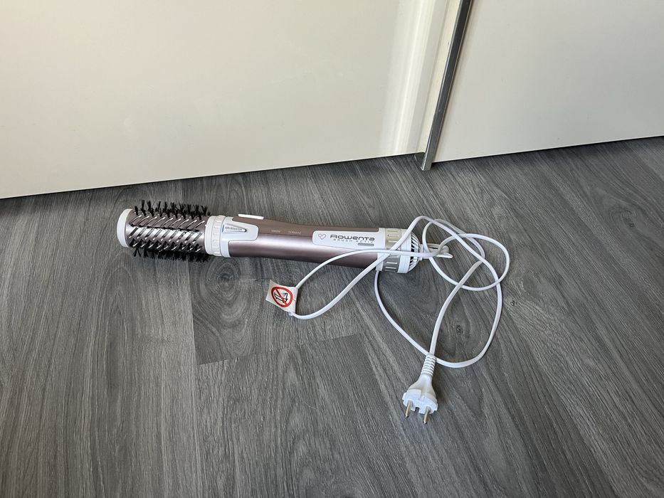 Фен щітка Rowenta CF9540