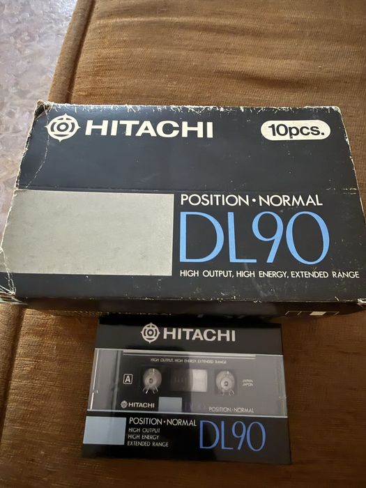 Продам колекційну аудіокасету Hitachi New DL 90