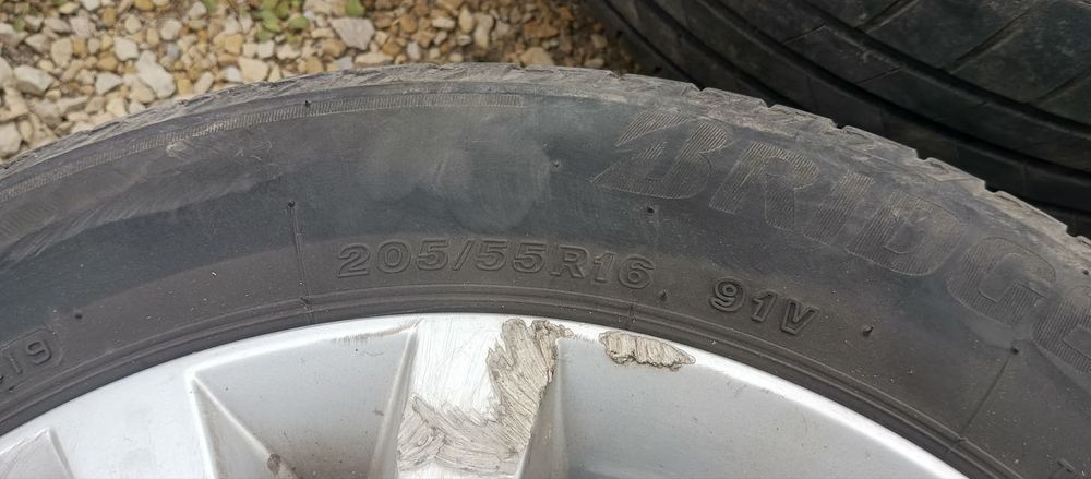 Felgi aluminione do Alfa Romeo 215/35 R16