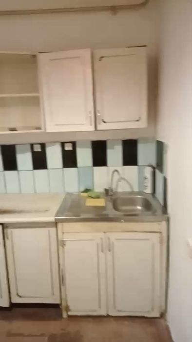 продам  квартиру 2-х кімнатну