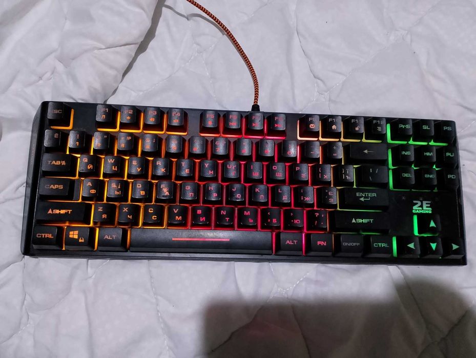 клавиатуры (описание) цена за всё.